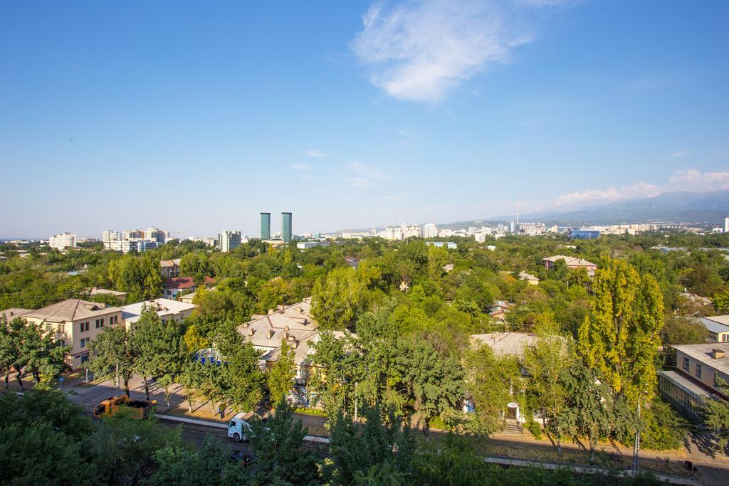 "Атакент" Панорамный Вид Квартира Almaty Exterior foto